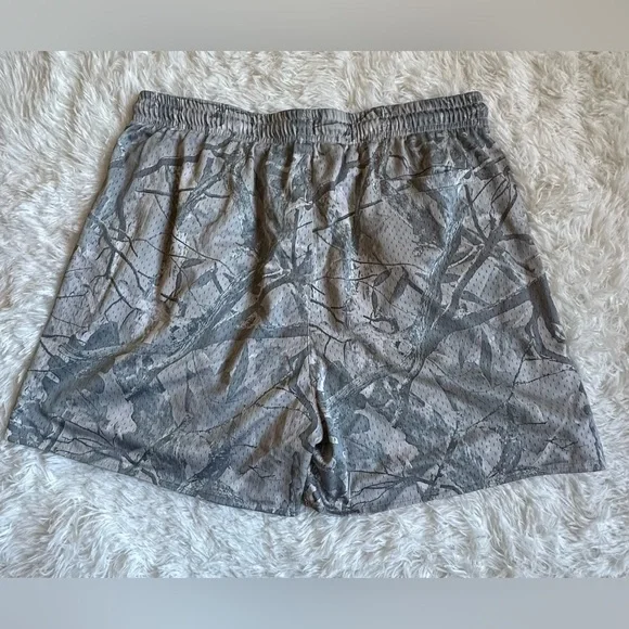 YoungLA Reversible Shorts Men’s XL x 6.5” Tree Camo Mesh Active Gym Athletic - Picture 5 of 14